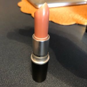 MAC Cremesheen Lipstick